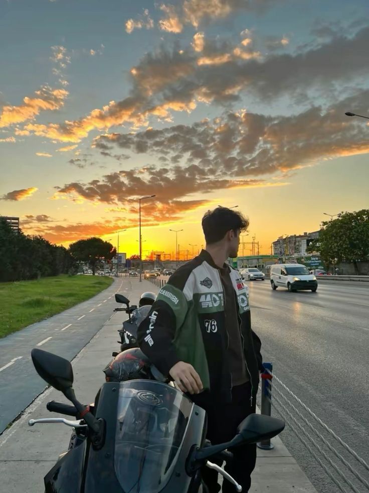 <em>Javier R.</em>